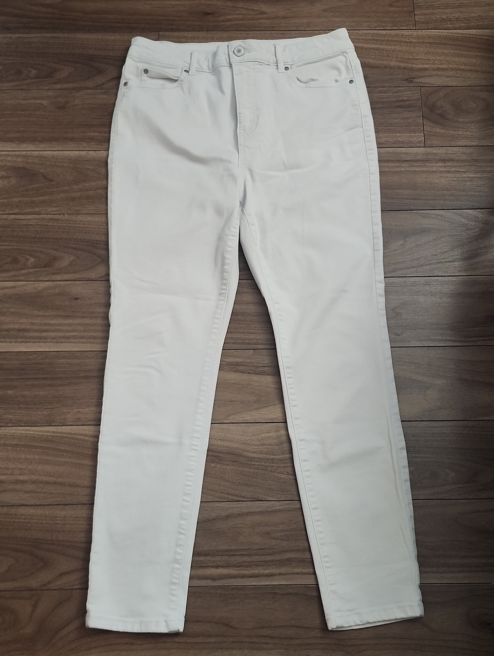 2/$10 🔥 RW&CO. Women's White Slim Fit Jeans